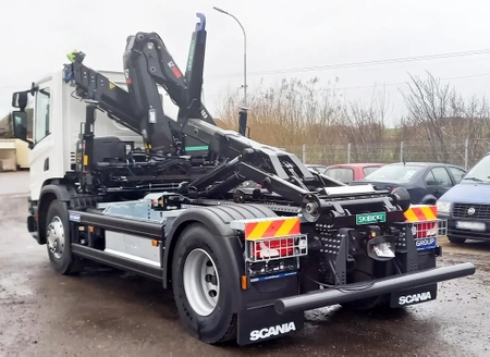 Scania P280 4x2 hakowiec SKIBICKI z żurawiem HIAB - SLT