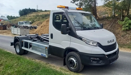 IVECO Daily 50C16 4x2 hakowiec Skibicki