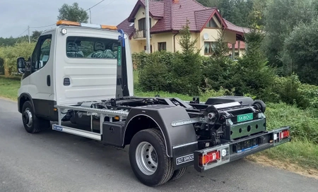 IVECO Daily 50C16 4x2 hakowiec Skibicki